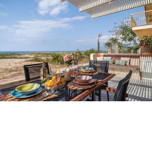 Gorgeous house by the sea