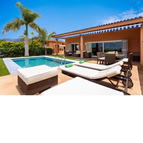 Gorgeous Luxury Villa with Private Pool Playa de la Arena