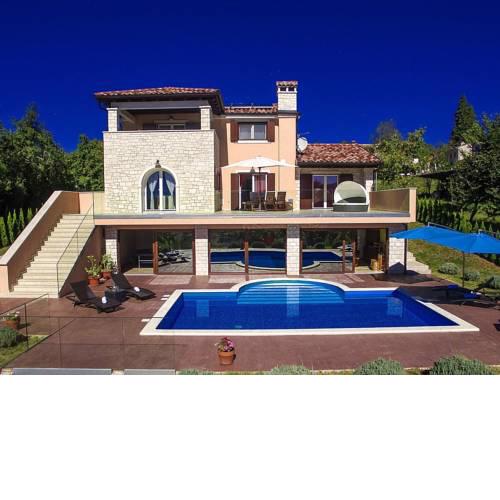 Gorgeous Modern Villa with Swimming Pool in Buzet