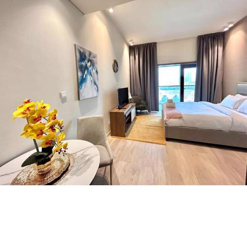 Gorgeous Studio with balcony in Park View JVC