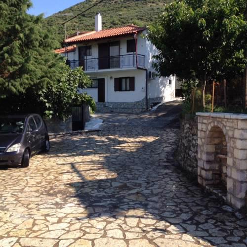 Gourgiana Apartments