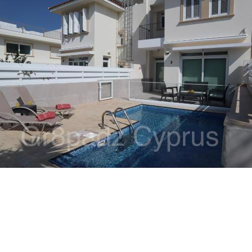 Gr8padz Villa Dionne