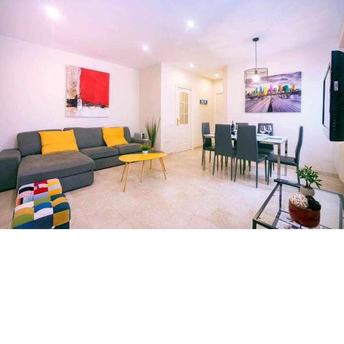 Gran apartamento junto a Catedral MálagaSimple