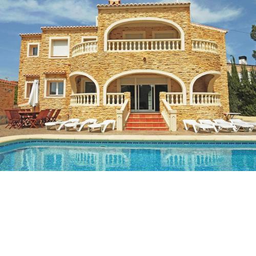 Gran villa independiente con gran piscina privada wifi barbacoa jardín
