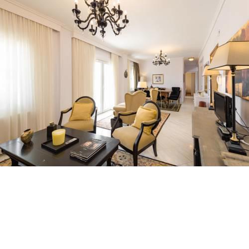 Grand 2 bdroom apartment with balcony