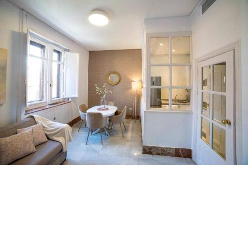 Grand Deluxe Views & Solarium Mateos Gago 5 IIB