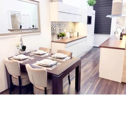 Grand Eliza 3bedroom Luxury Apt at Blaha (centre)