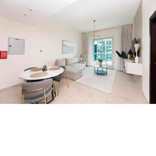 Grand Luxury - Charming Condo With Balcony In The Heart of JLT