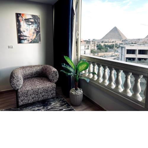 Grand Pyramids Inn