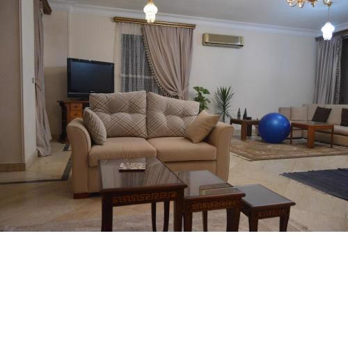 Grand Sunlit Luxury Apartment Maadi