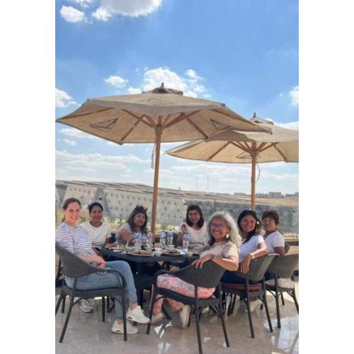 Grand vista pyramids inn