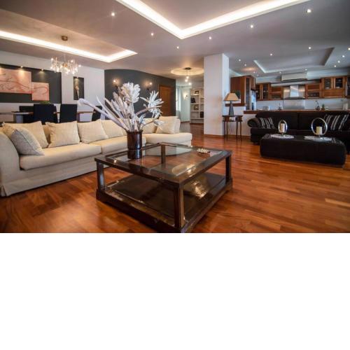Grande Luxury Apartment