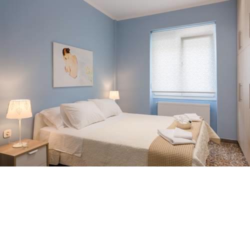 Grandma's Chic & Bright Athenian home with a Patio