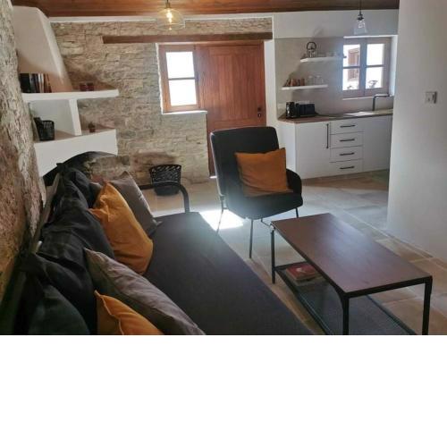 Granny's House, Στης Γιαγιάς Ευανθίας