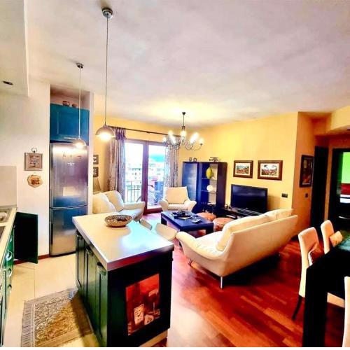 Grease Apartment