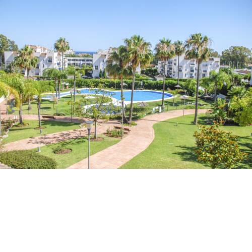 Great 2 Bedroom Apartment Near Puerto Banus