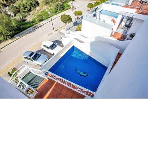 Great Holiday House with Private Pool
