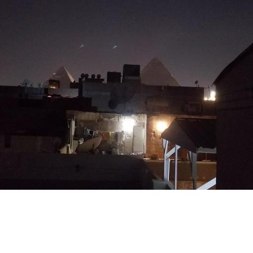 Great Pyramids area smell Apt