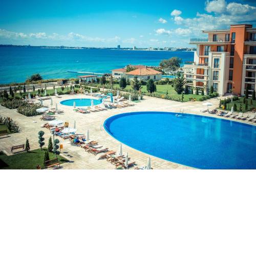 Great studio on the beach