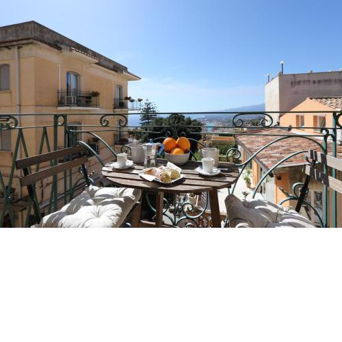 Greek Theater - Sea View Apartment