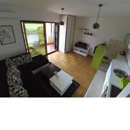 Green Apartment