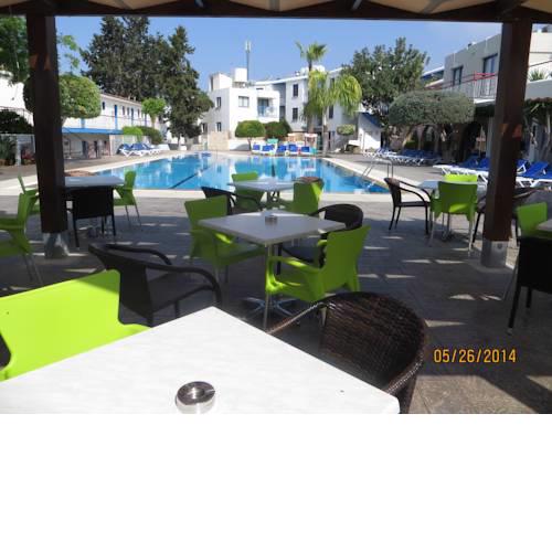 Green Bungalows Hotel Apartments