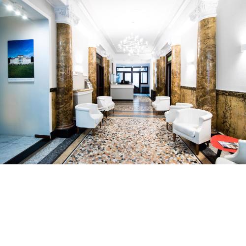 Green Class Hotel Astoria