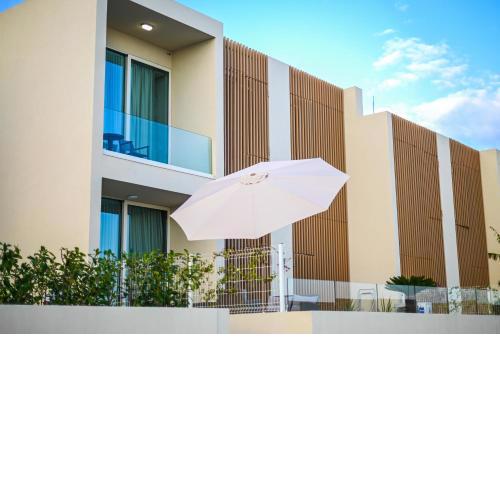 Green Cost Luxury Apt 239