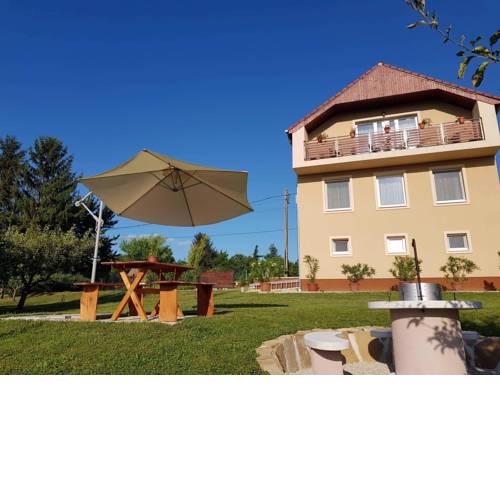 Green Garden Apartman