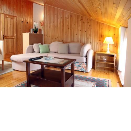 Green garden apartment NAT