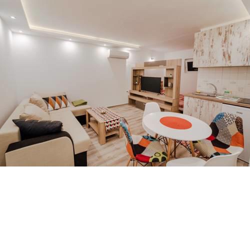 Green Garden Apartments
