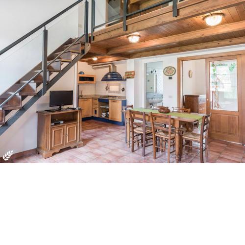 Green Hill Apartment