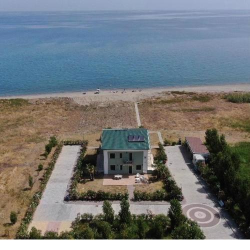 Green House Beach