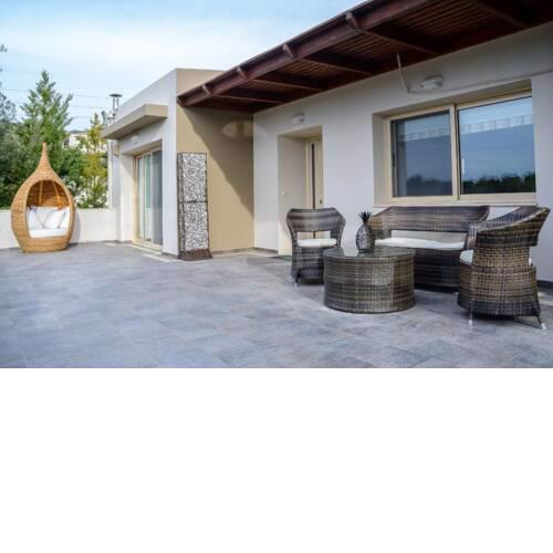 Green Luxury Villa near beach 200 meters from sea