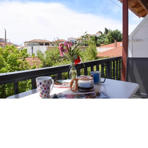 Green view studio just 150m to the beach