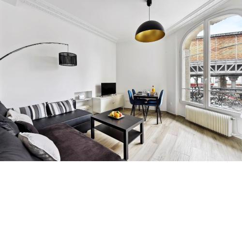 Grenelle - Eiffel Tower City Apartment