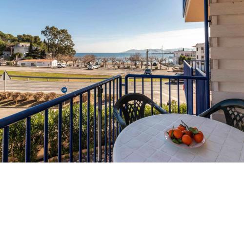 Grifeu 17 acogedor apartamento al lado de la playa