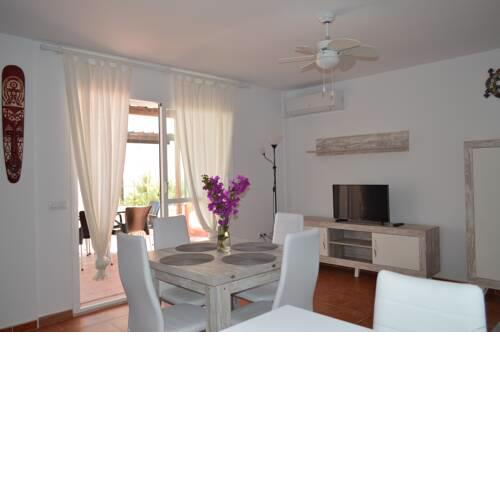 Ground floor apartment 1 bedroom, private patio, west facing