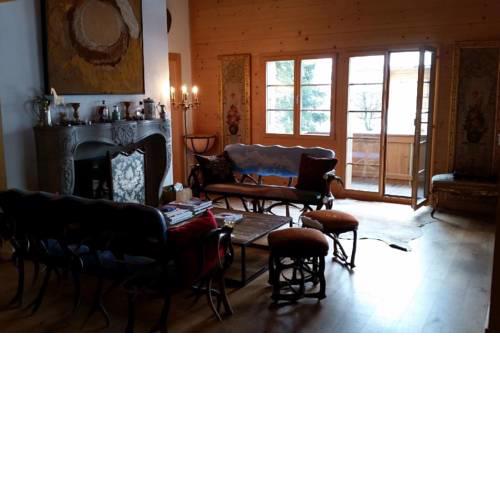Gstaad Beautiful luxury apartment by the river