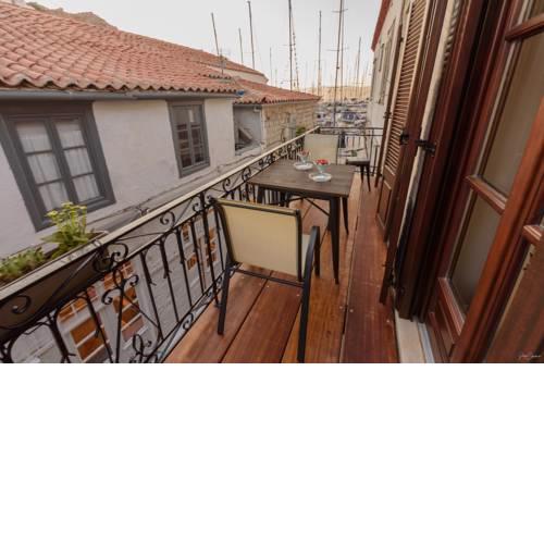 Guarda il porto