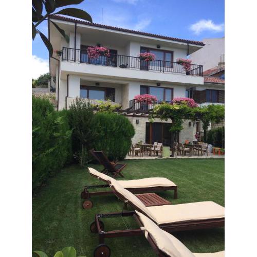 Guest House Balchik Hills