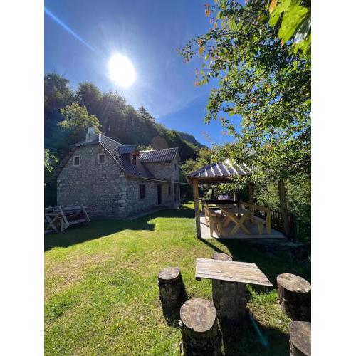 Guest House Gjelaj