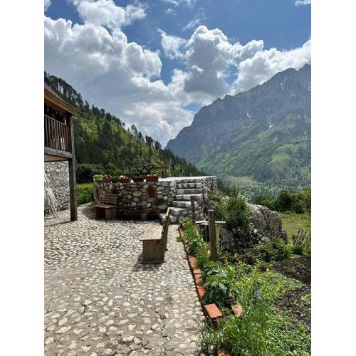 Guest House Kukaj Valbone