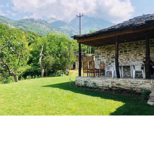 Guest House Qafe Dardha - Tomorr National Park