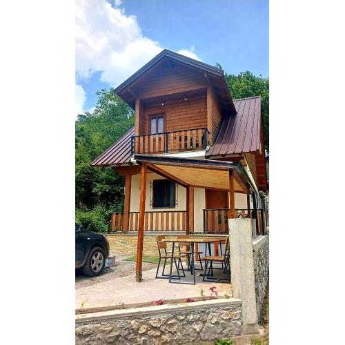 Guest House Shtëpiza Theth
