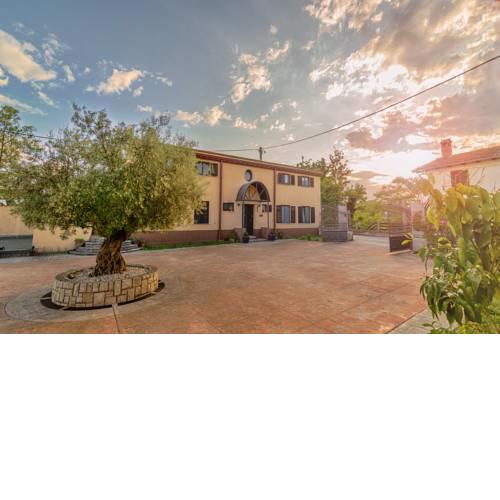 Guest House Stara Sola Korte