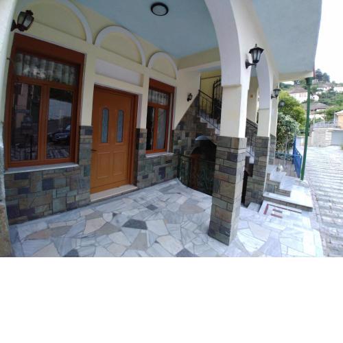 Guest House Urat