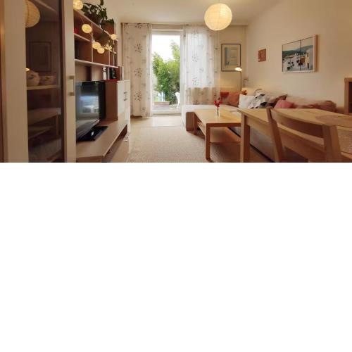Guest House with Garden Terrace - Free Parking
