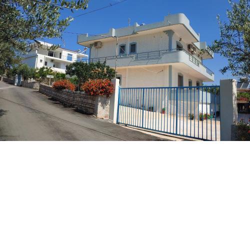 Guesthouse Leo