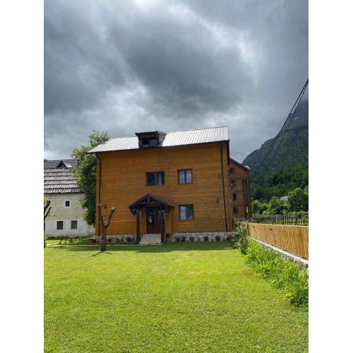 Guesthouse Mehmeti